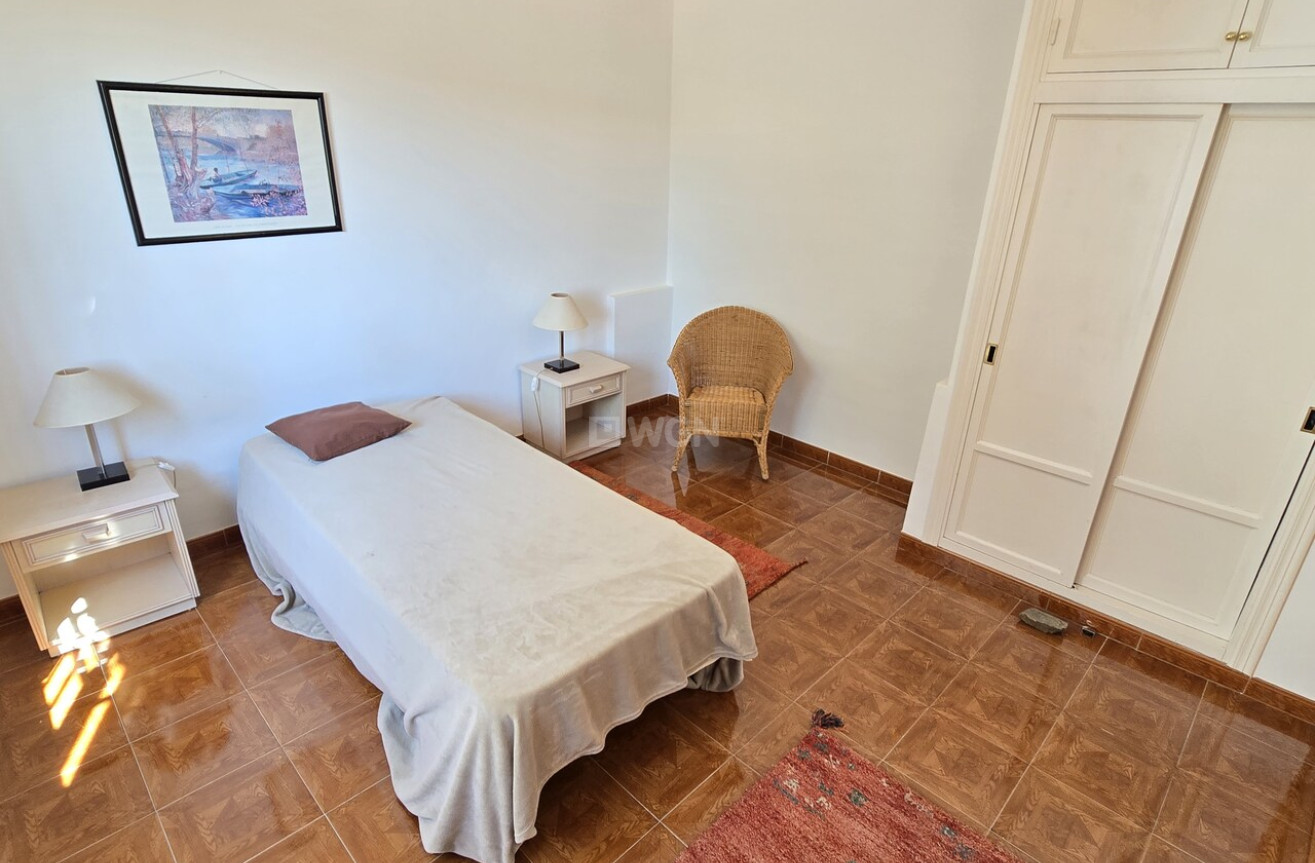 Odsprzedaż - Villa - Alcaucín - Inland