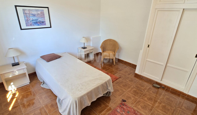 Odsprzedaż - Villa - Alcaucín - Inland