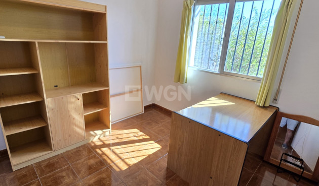 Odsprzedaż - Villa - Alcaucín - Inland