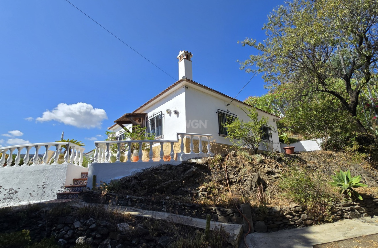 Odsprzedaż - Villa - Alcaucín - Inland