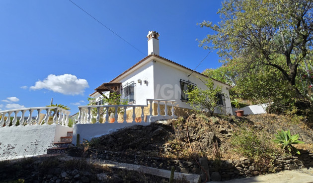 Odsprzedaż - Villa - Alcaucín - Inland