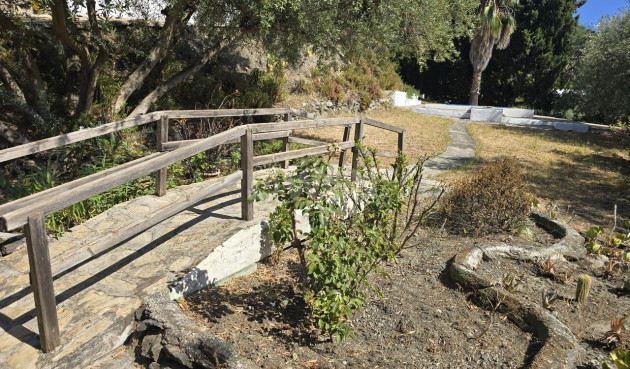 Odsprzedaż - Villa - Alcaucín - Inland