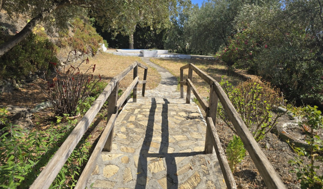 Odsprzedaż - Villa - Alcaucín - Inland