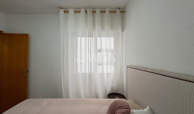 Odsprzedaż - Mieszkanie w bloku - Torrevieja - Centro