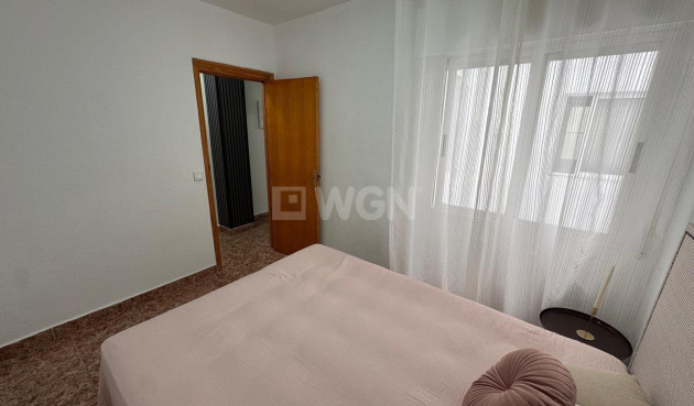Odsprzedaż - Mieszkanie w bloku - Torrevieja - Centro