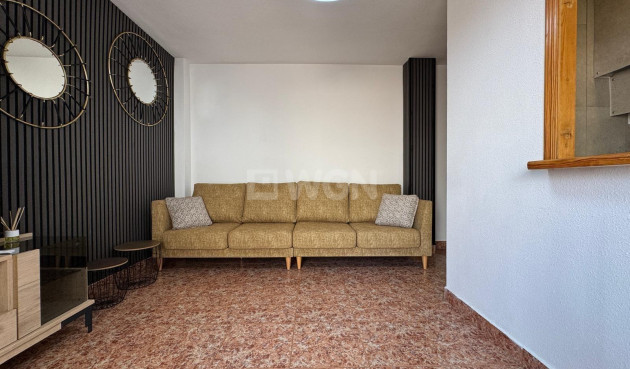 Odsprzedaż - Mieszkanie w bloku - Torrevieja - Centro