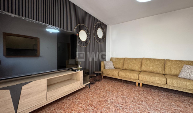 Odsprzedaż - Mieszkanie w bloku - Torrevieja - Centro