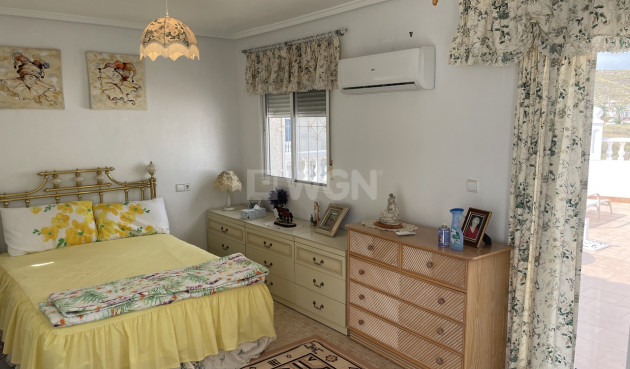 Reventa - Villa - Camposol - Inland