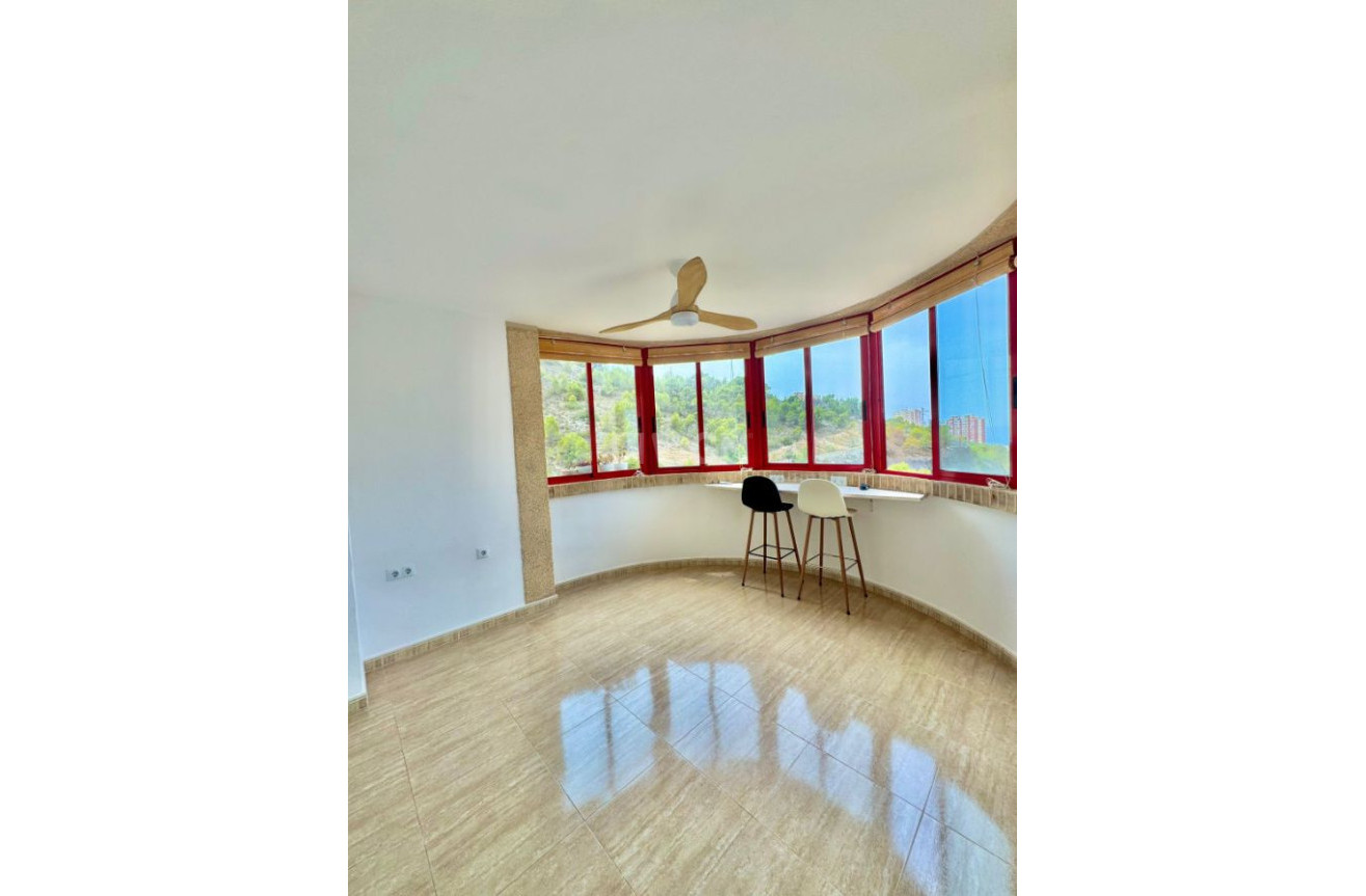 Odsprzedaż - Mieszkanie w bloku - Benidorm - Costa Blanca