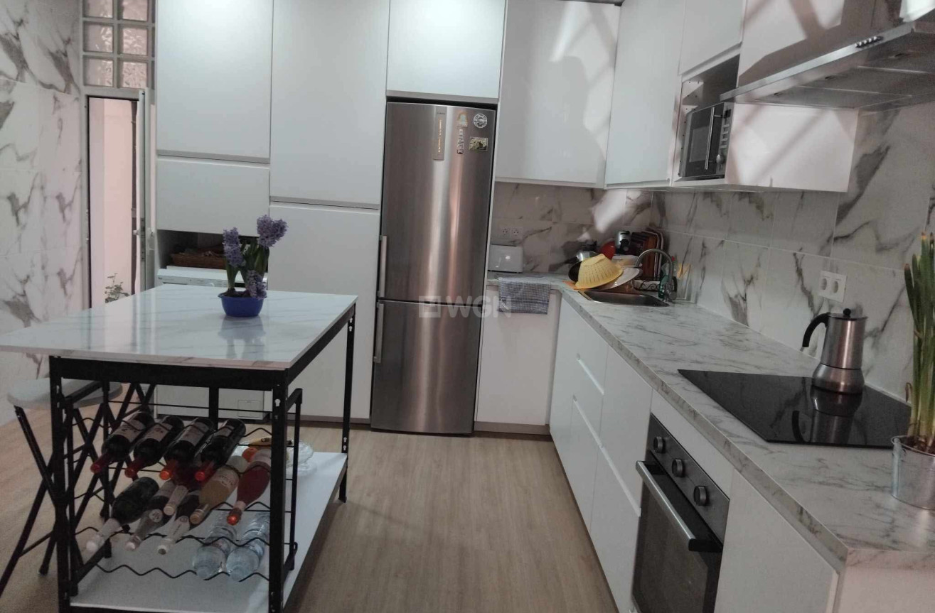 Odsprzedaż - Mieszkanie w bloku - Villajoyosa - Costa Blanca