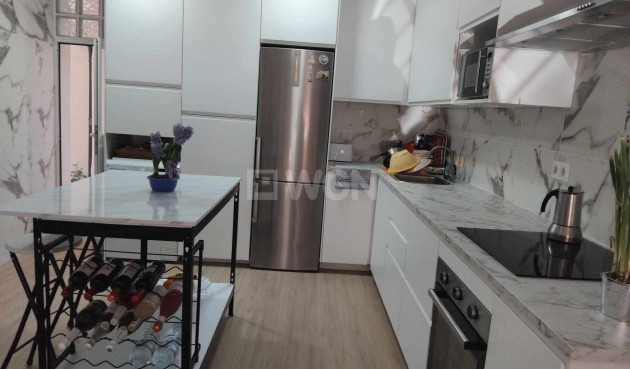 Odsprzedaż - Mieszkanie w bloku - Villajoyosa - Costa Blanca