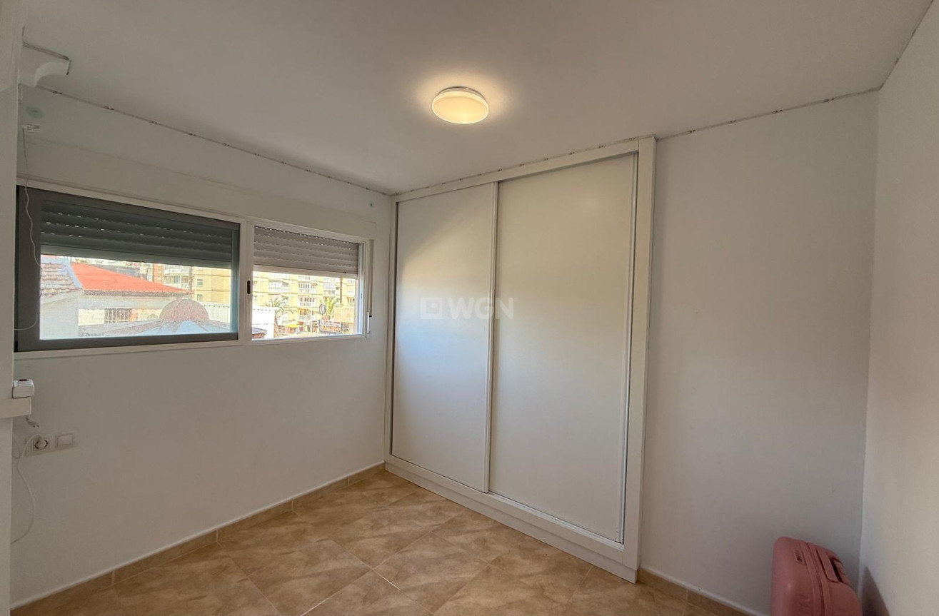 Odsprzedaż - Mieszkanie w bloku - Benidorm - Costa Blanca