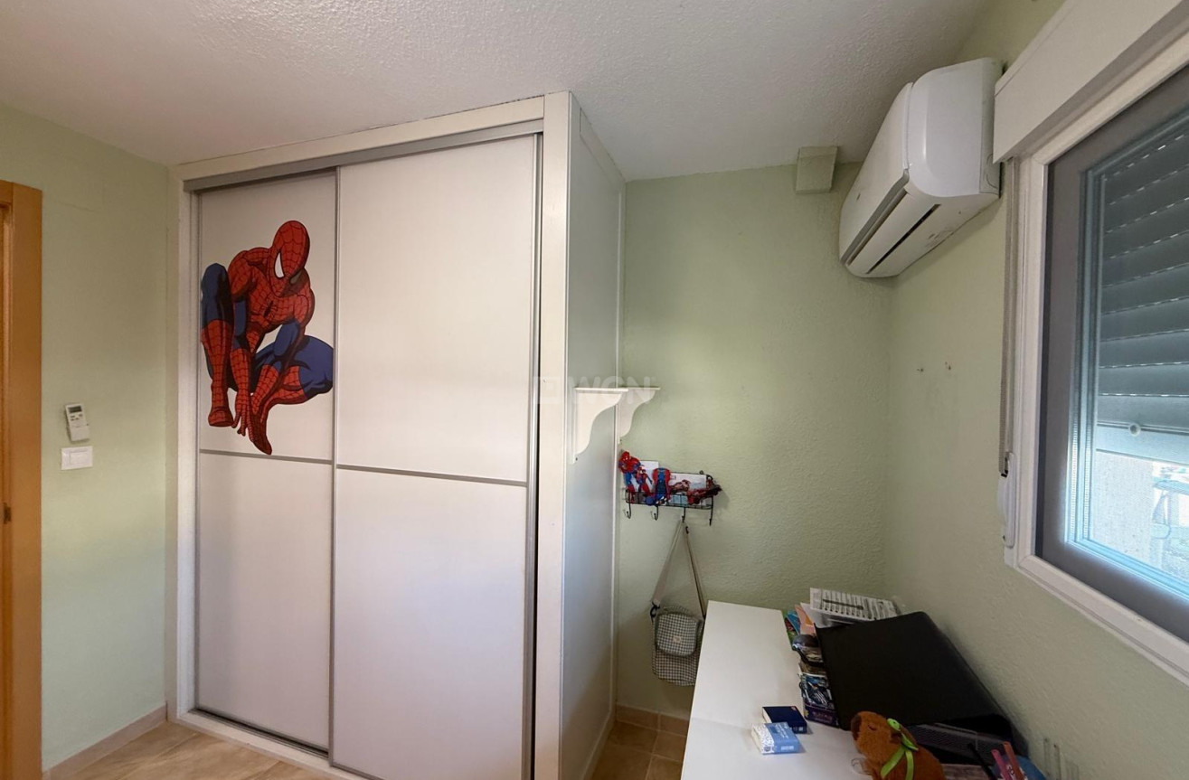 Odsprzedaż - Mieszkanie w bloku - Benidorm - Costa Blanca