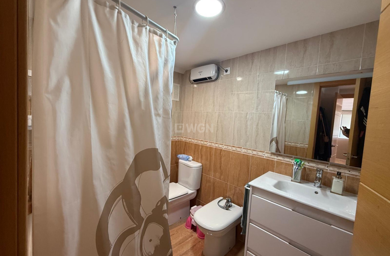 Odsprzedaż - Mieszkanie w bloku - Benidorm - Costa Blanca