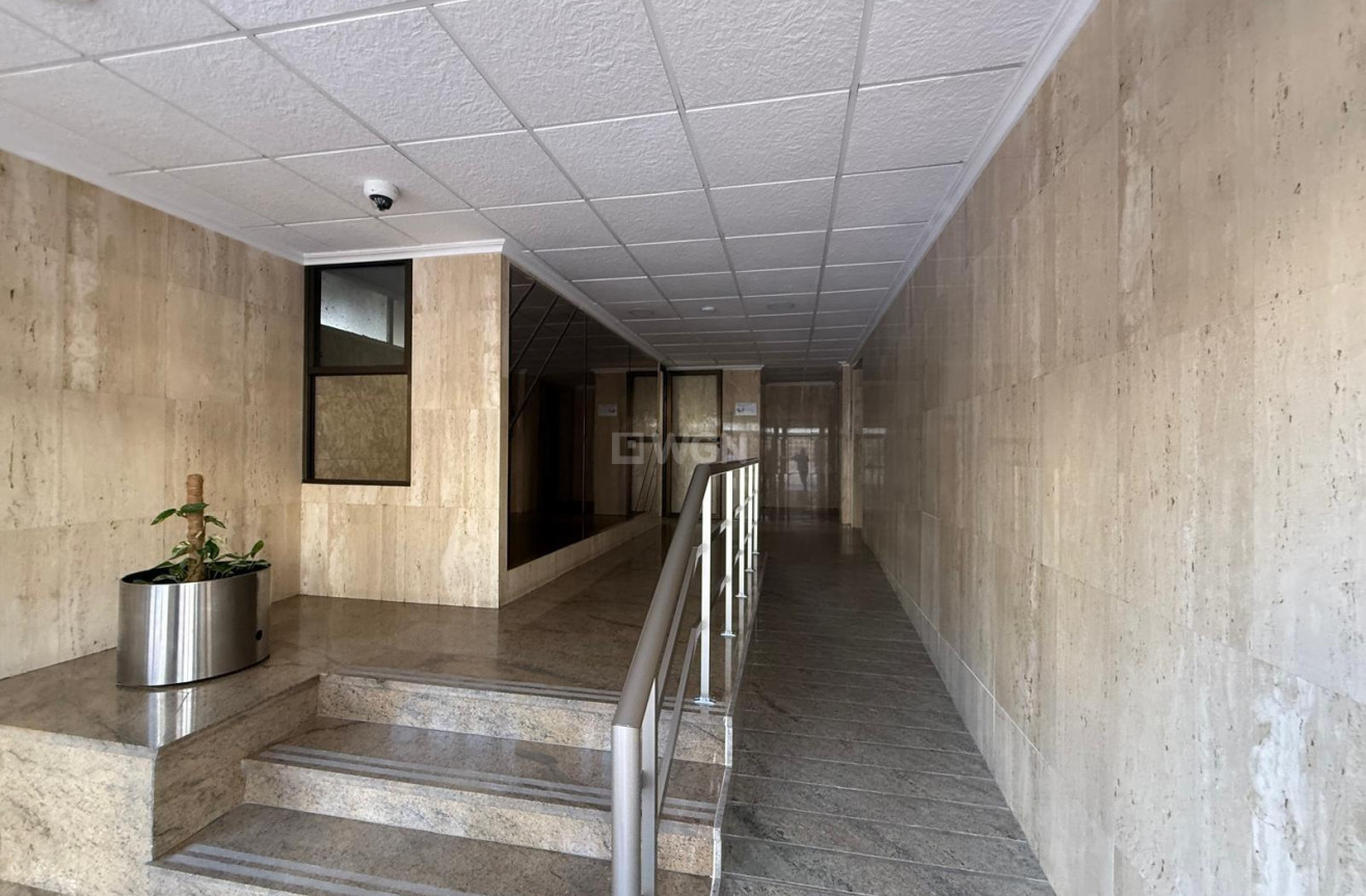 Odsprzedaż - Mieszkanie w bloku - Benidorm - Costa Blanca