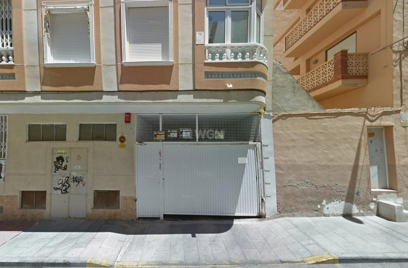 Odsprzedaż - Parking - Torrevieja - Playa de los Locos