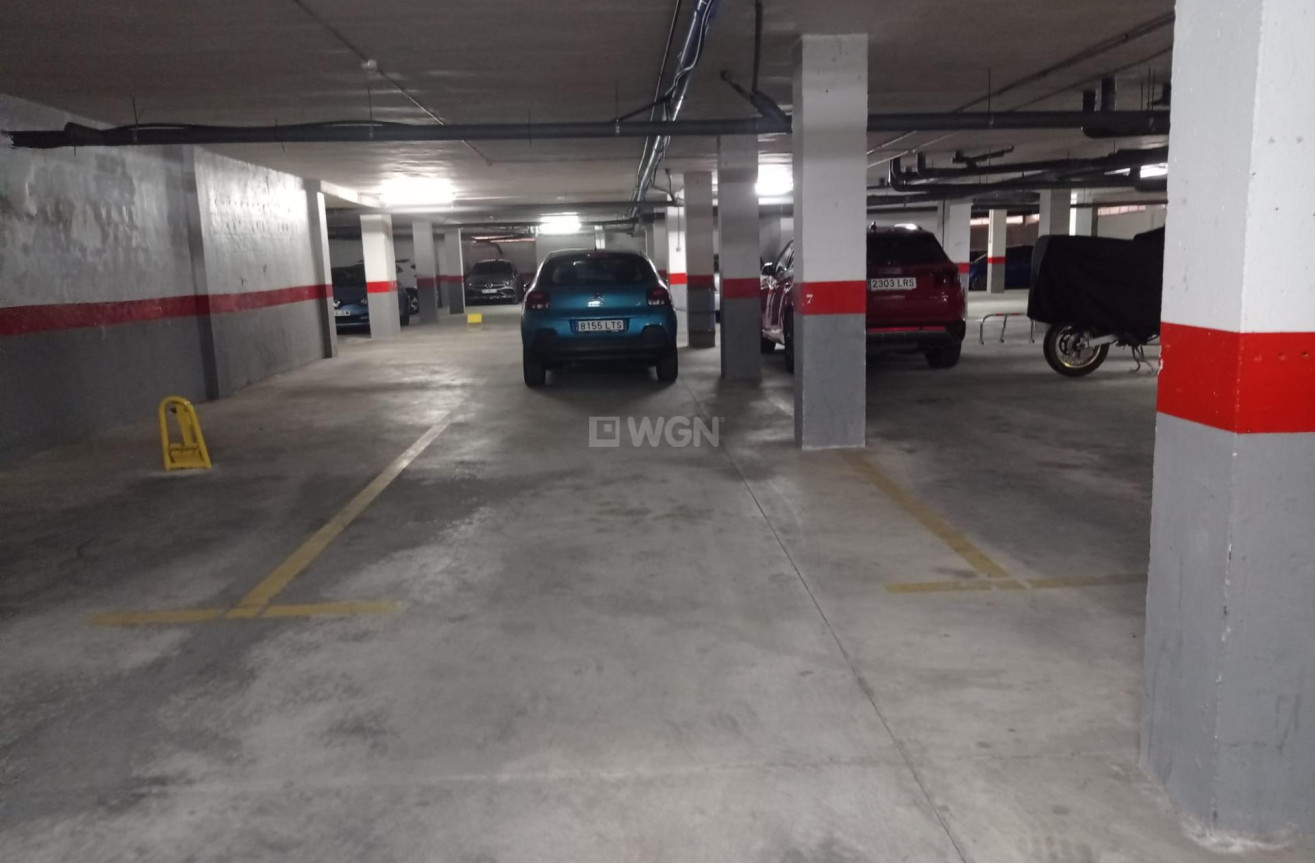 Odsprzedaż - Parking - Torrevieja - Playa de los Locos