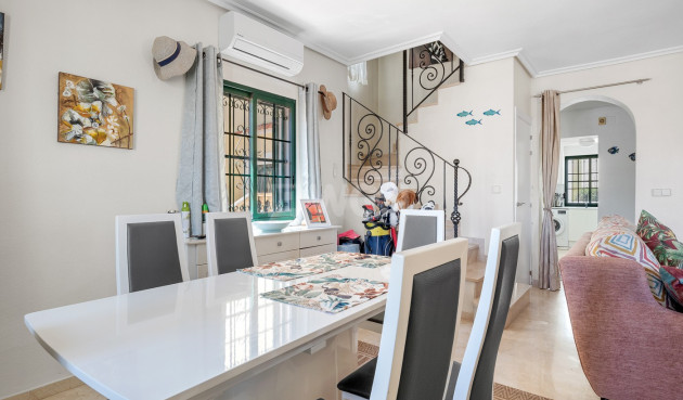 Resale - Villa - Orihuela Costa - Costa Blanca