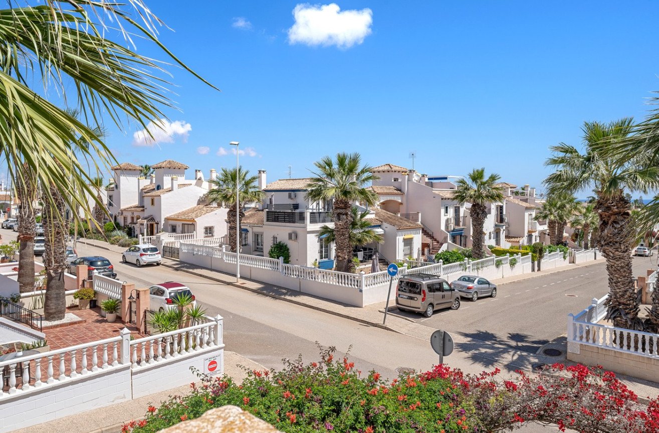 Resale - Villa - Orihuela Costa - Costa Blanca