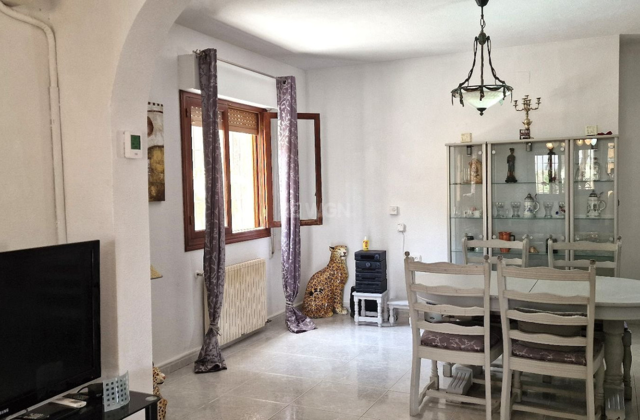 Odsprzedaż - Villa - Orihuela - Inland