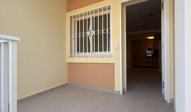 Odsprzedaż - Mieszkanie w bloku - Orihuela Costa - Costa Blanca