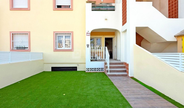 Odsprzedaż - Mieszkanie w bloku - Orihuela Costa - Costa Blanca