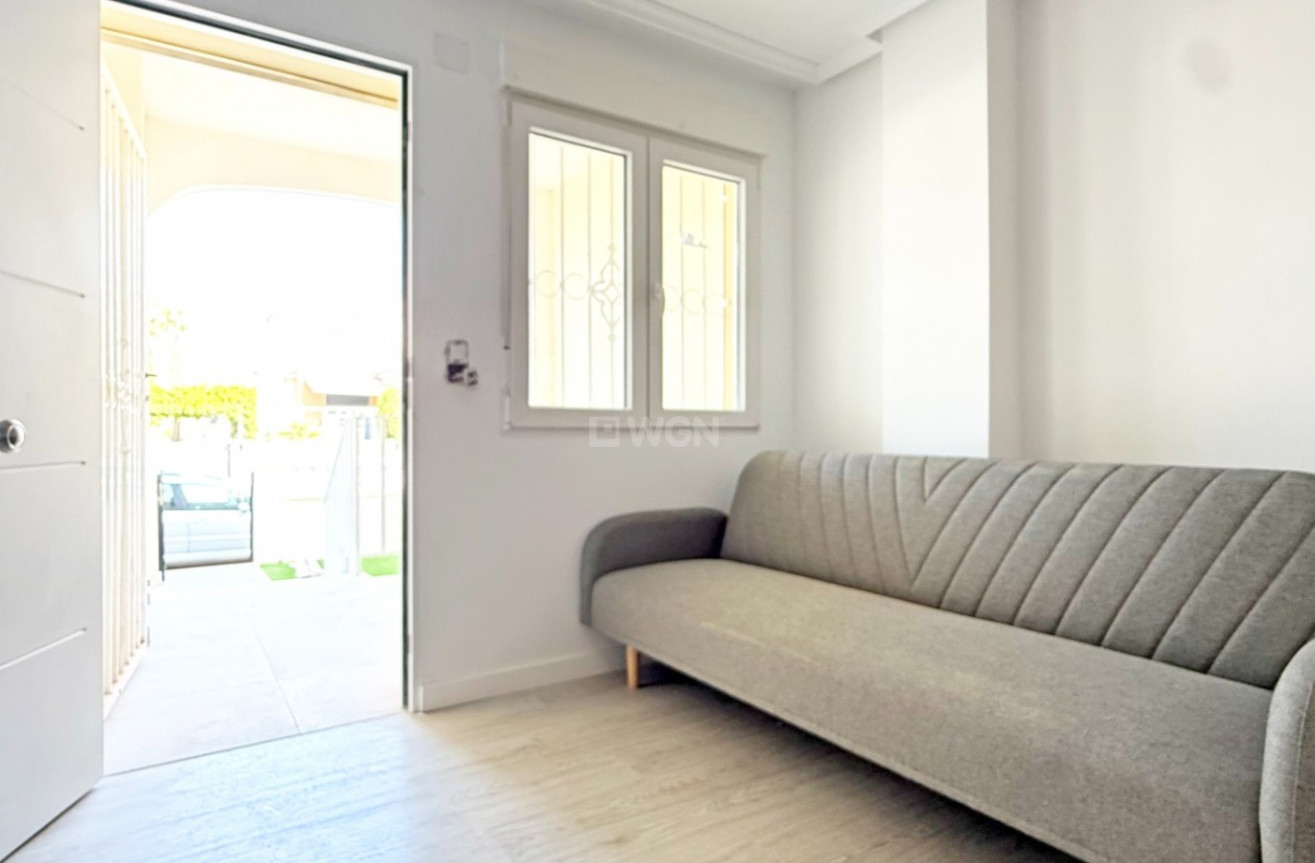 Odsprzedaż - Mieszkanie w bloku - Orihuela Costa - Costa Blanca