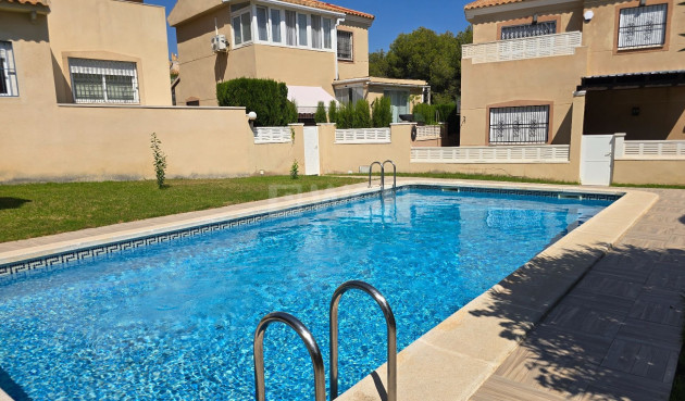 Reventa - Villa - Orihuela - Inland