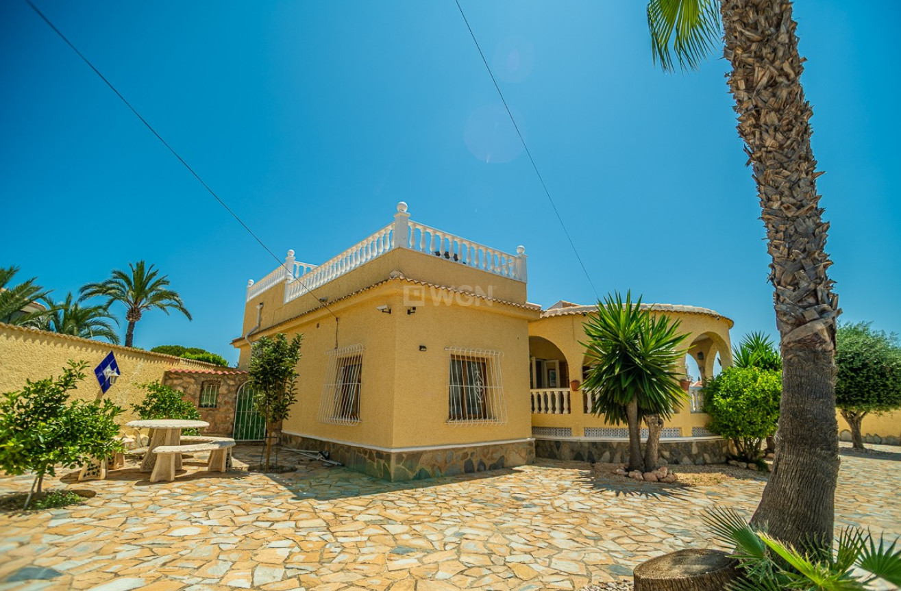 Odsprzedaż - Villa - Torrevieja - Costa Blanca