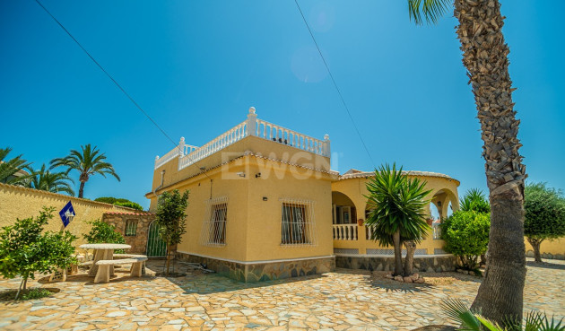 Odsprzedaż - Villa - Torrevieja - Costa Blanca