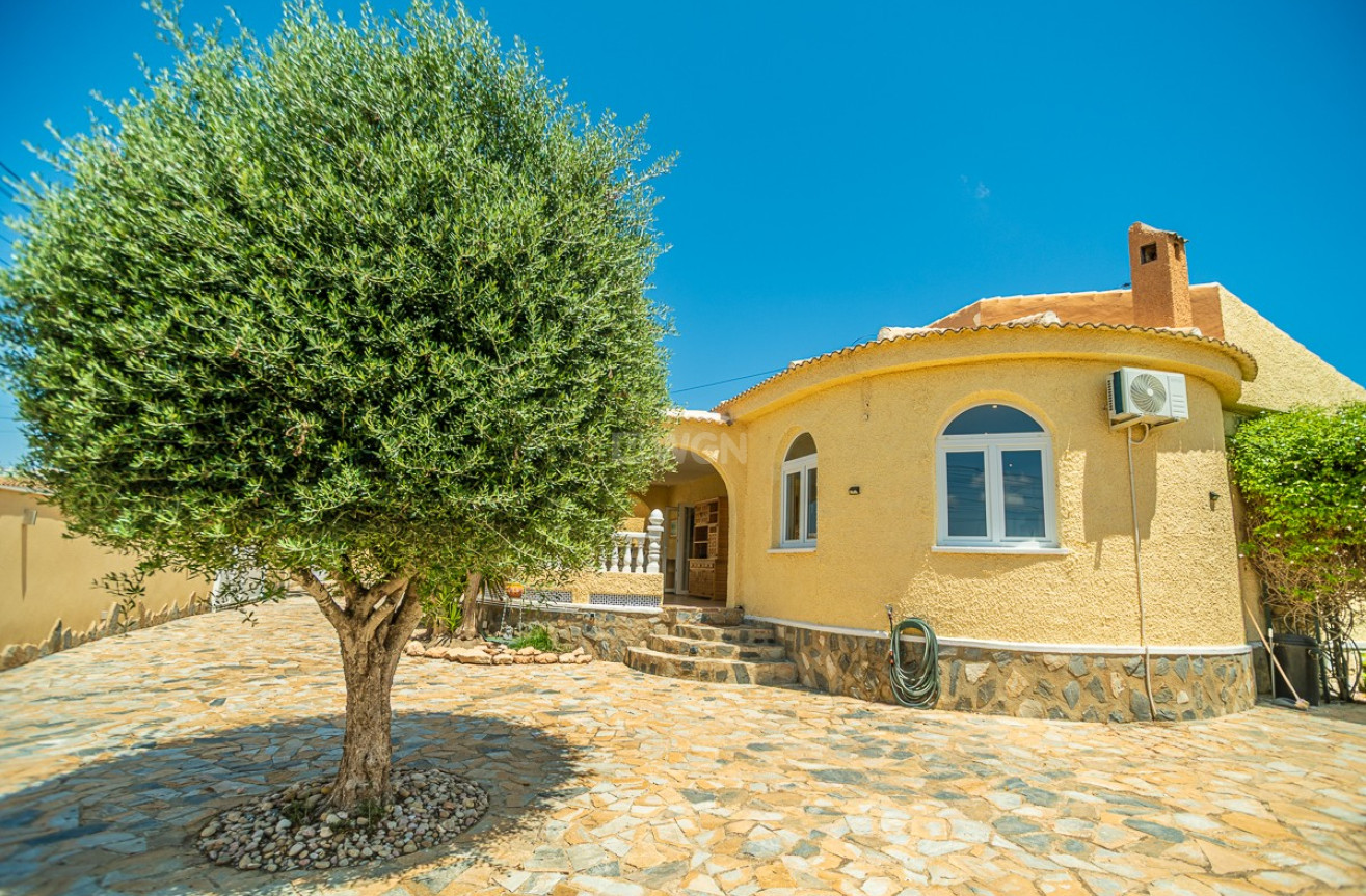 Odsprzedaż - Villa - Torrevieja - Costa Blanca