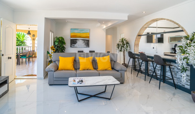 Odsprzedaż - Villa - Torrevieja - Costa Blanca