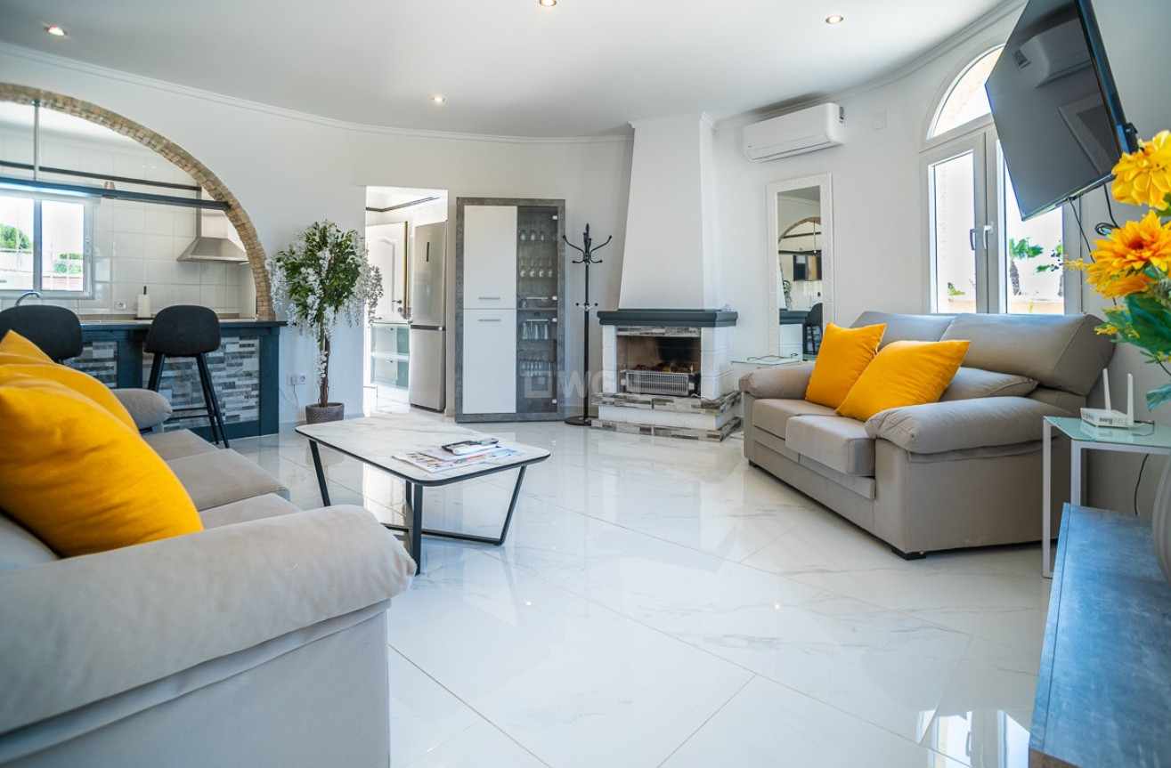 Odsprzedaż - Villa - Torrevieja - Costa Blanca