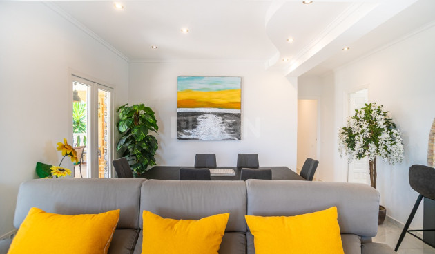 Odsprzedaż - Villa - Torrevieja - Costa Blanca