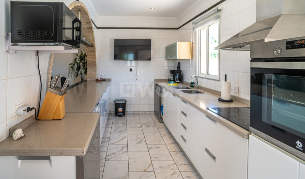 Odsprzedaż - Villa - Torrevieja - Costa Blanca