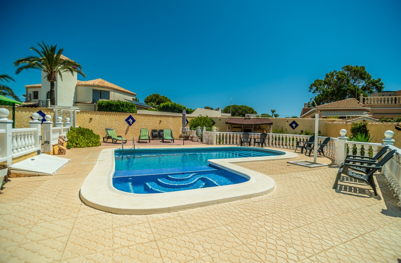 Odsprzedaż - Villa - Torrevieja - Costa Blanca