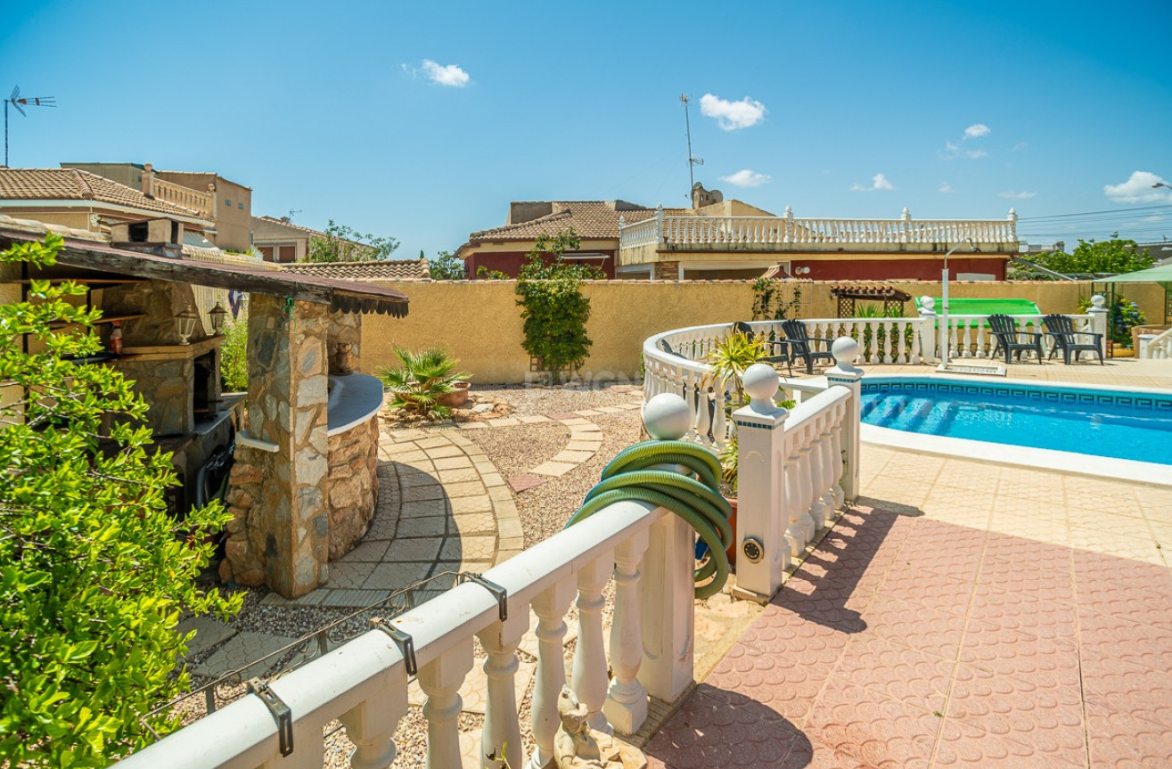 Odsprzedaż - Villa - Torrevieja - Costa Blanca