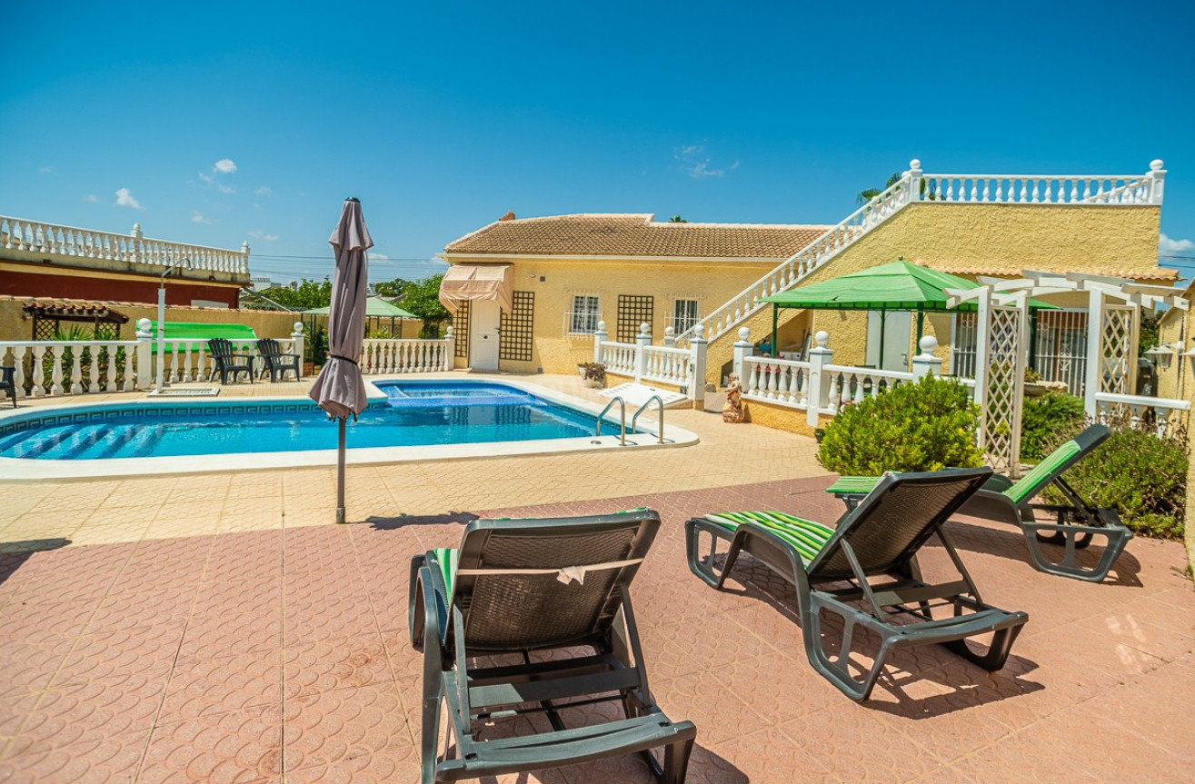 Odsprzedaż - Villa - Torrevieja - Costa Blanca