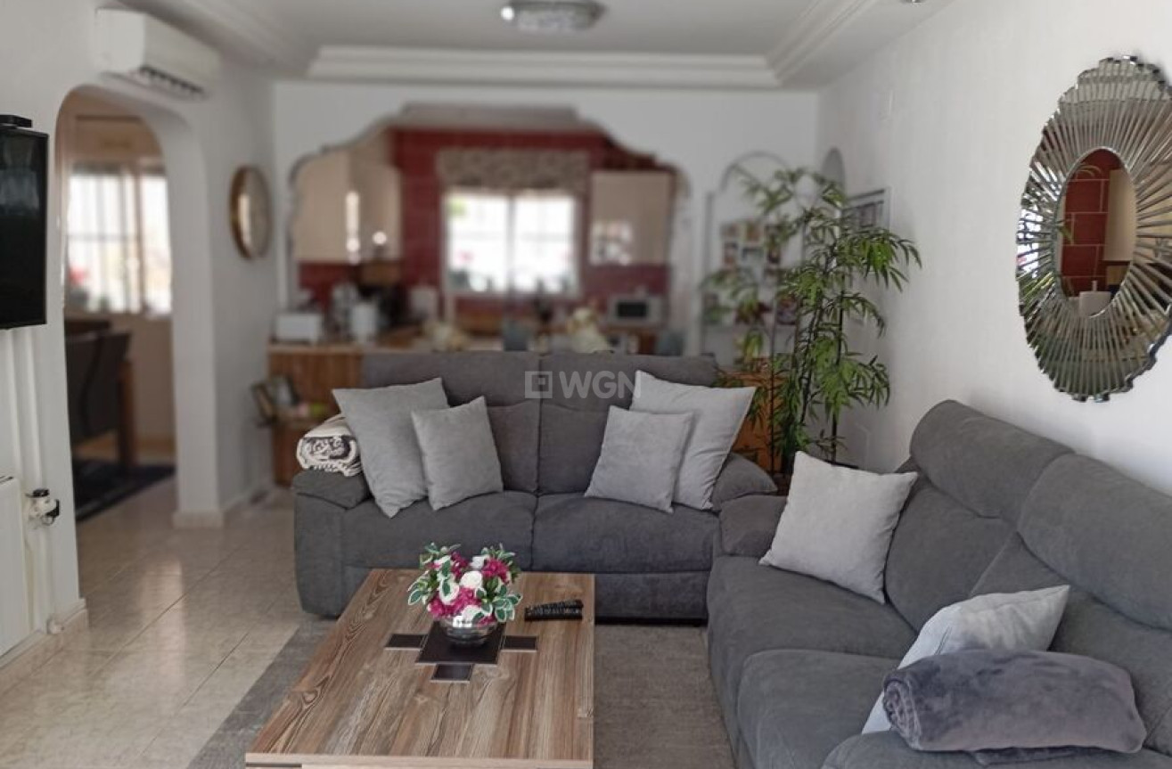 Odsprzedaż - Villa - Villamartin - Costa Blanca