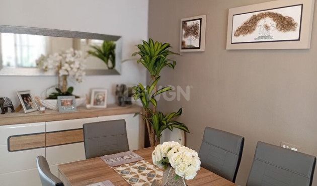 Odsprzedaż - Villa - Villamartin - Costa Blanca