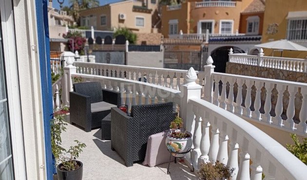 Odsprzedaż - Villa - Villamartin - Costa Blanca