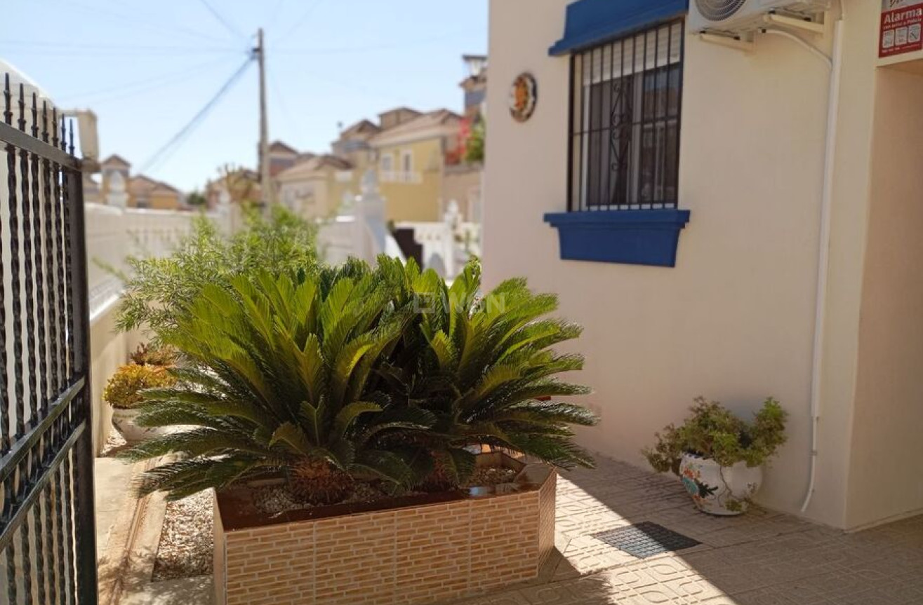 Odsprzedaż - Villa - Villamartin - Costa Blanca