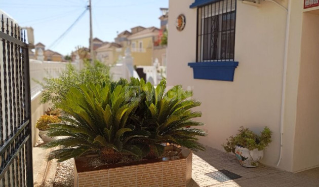 Odsprzedaż - Villa - Villamartin - Costa Blanca