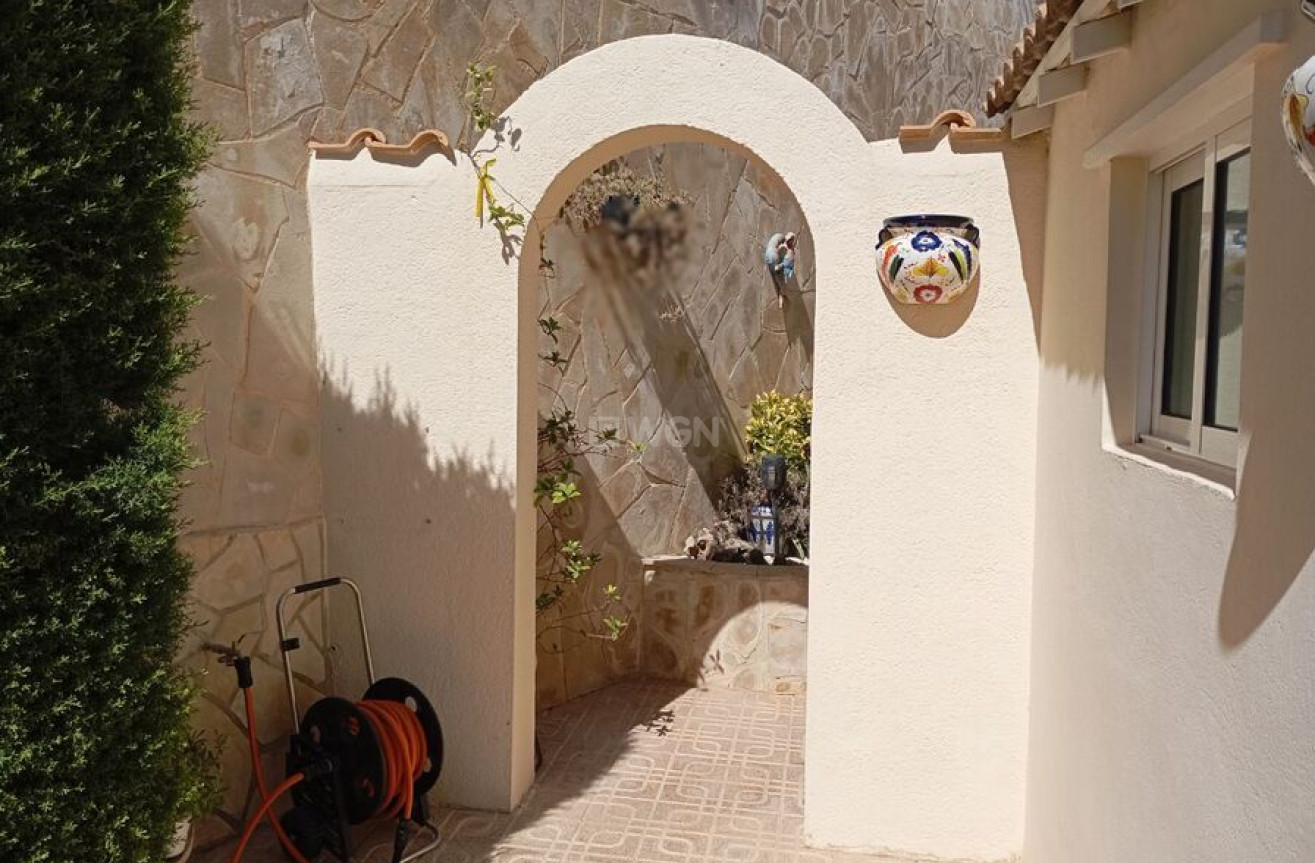 Odsprzedaż - Villa - Villamartin - Costa Blanca