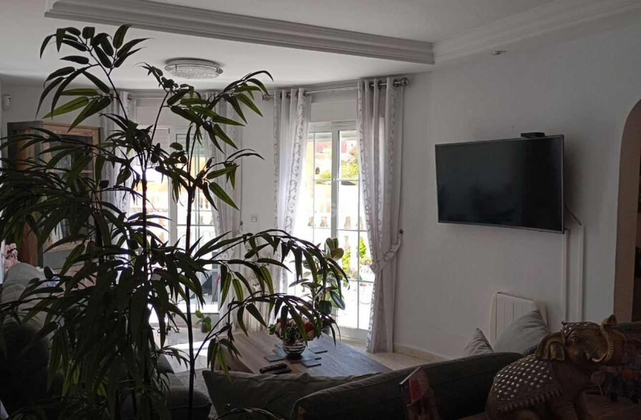 Odsprzedaż - Villa - Villamartin - Costa Blanca