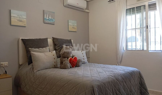 Odsprzedaż - Villa - Villamartin - Costa Blanca