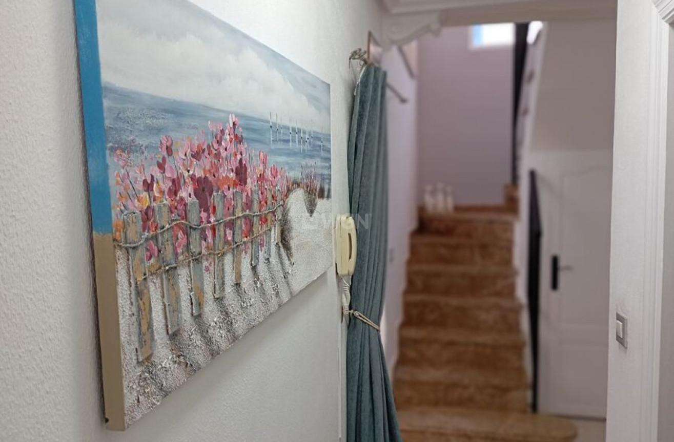 Odsprzedaż - Villa - Villamartin - Costa Blanca