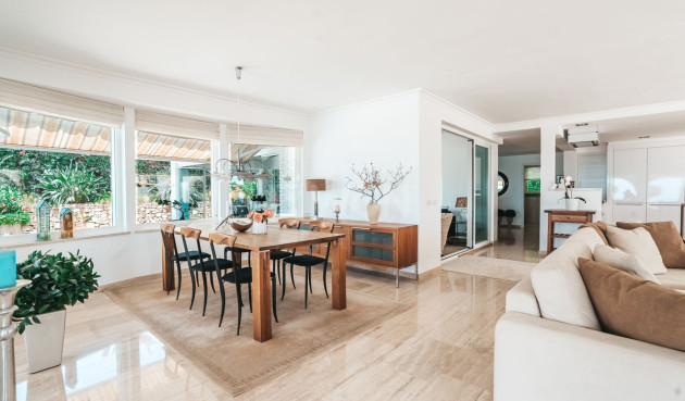 Odsprzedaż - Villa - La Capellania - Inland