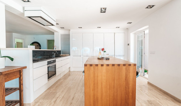 Odsprzedaż - Villa - La Capellania - Inland