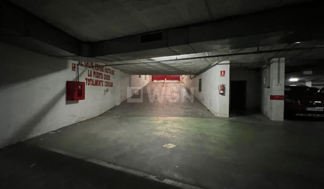 Wiederverkauf - Parking - Torrevieja - Centro